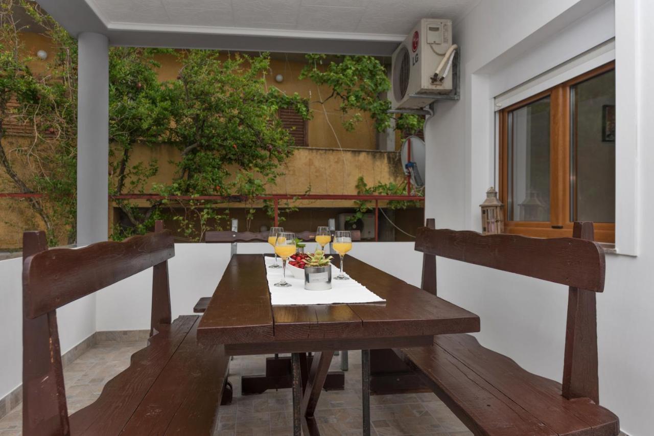 Apartmani Sol Makarska Luaran gambar